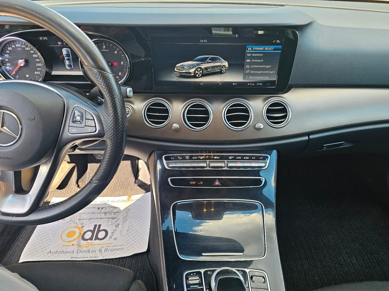 Mercedes-Benz E 350 d Navi*AHK*LED*PDC — photo 12
