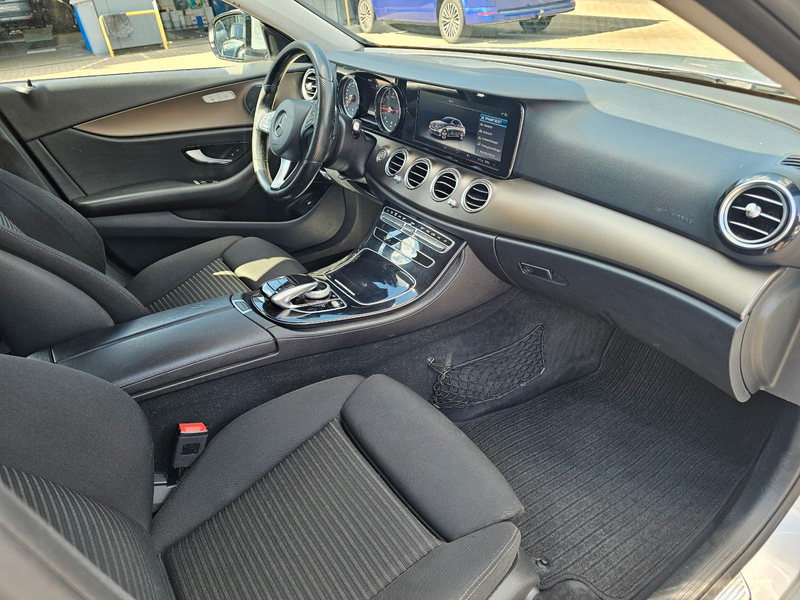 Mercedes-Benz E 350 d Navi*AHK*LED*PDC — photo 14
