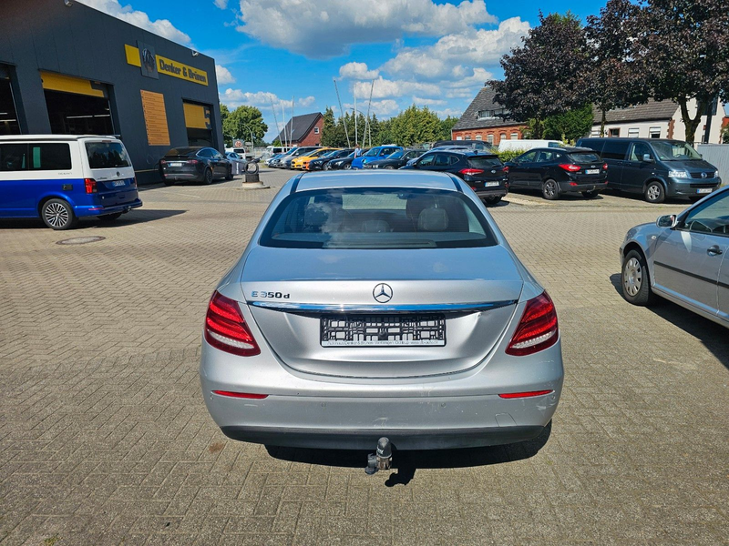 Mercedes-Benz E 350 d Navi*AHK*LED*PDC — photo 6