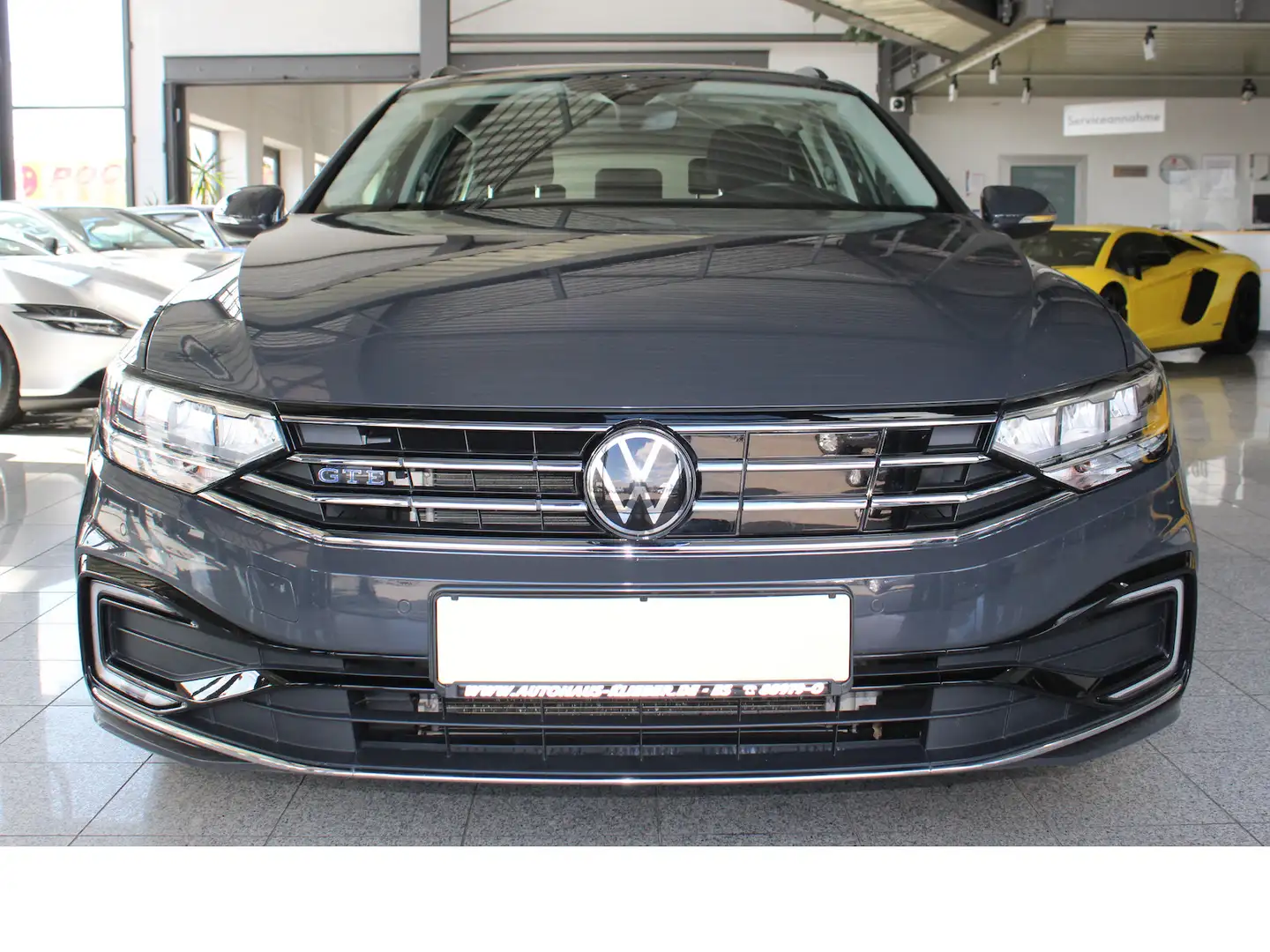 Volkswagen Passat Variant GTE 1.4 TSI DSG ACC*NAV*SH*KAM Grau - 2