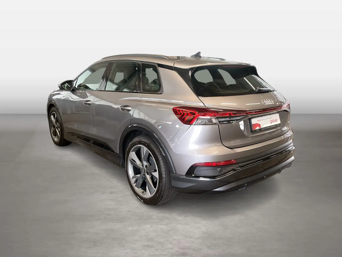 Audi Q4 e-tron Q4 45 e-tron quattro ACC AUT Akustikglas Kam. LM Gris - 2