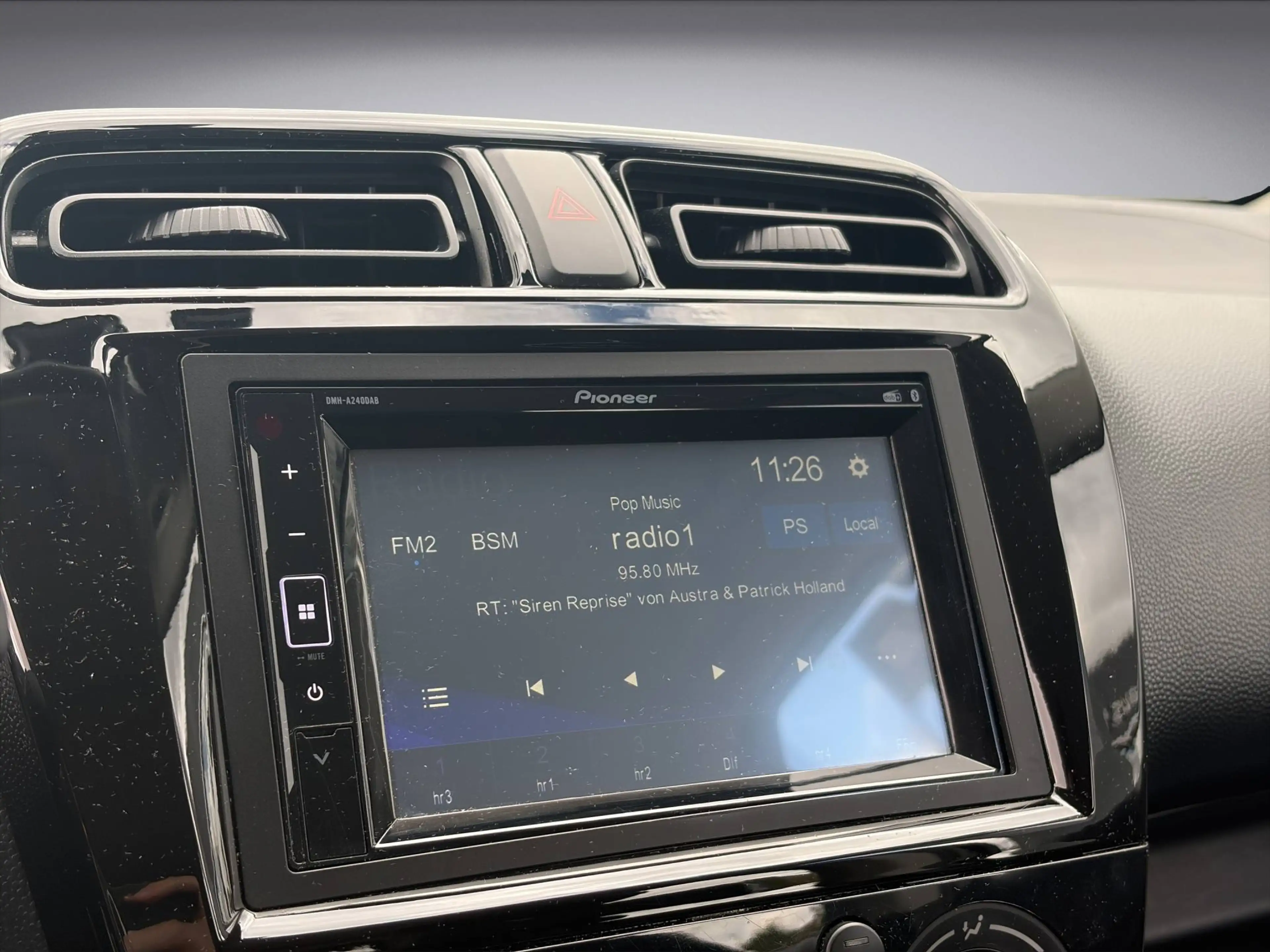 Mitsubishi Space Star Select DAB/Klima/Touch/All. — photo 15