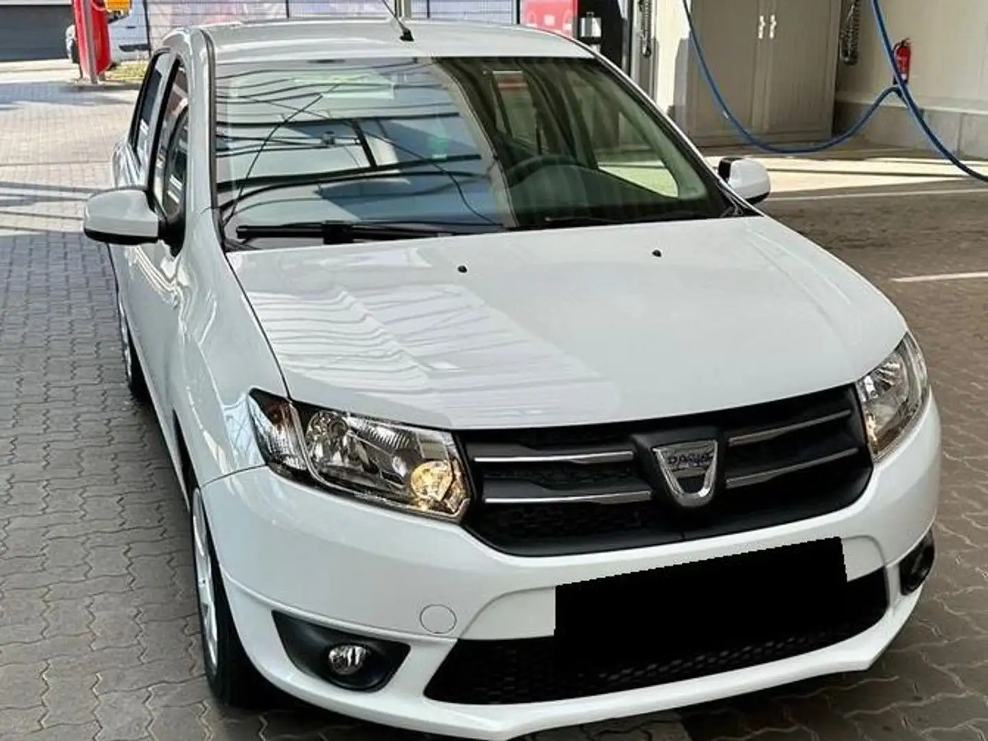 Dacia Logan Logan 1.4 Bílá - 1