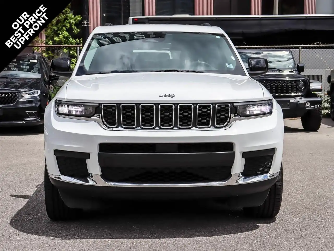 Jeep Grand Cherokee снимка Jeep Grand Cherokee