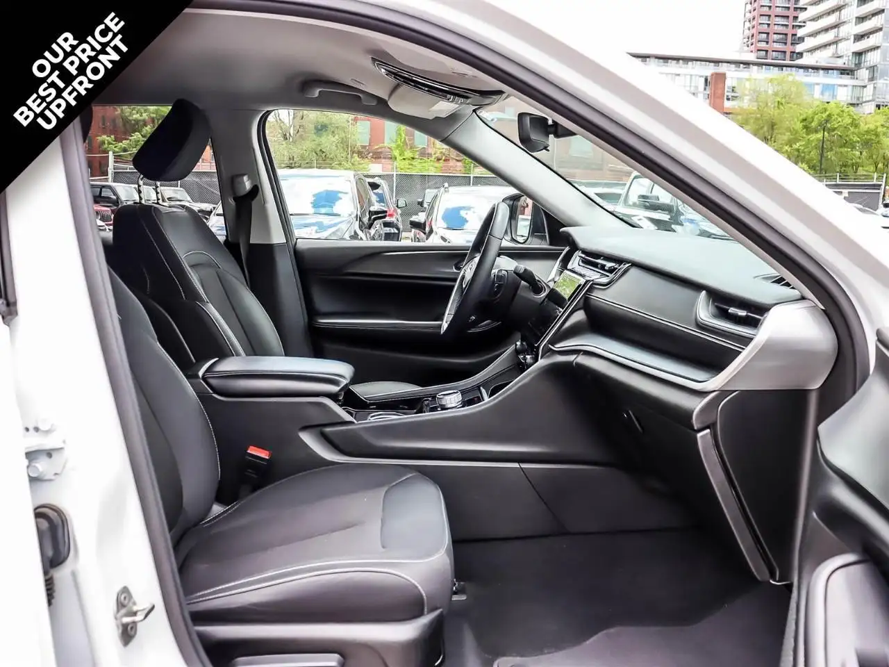Jeep Grand Cherokee снимка Jeep Grand Cherokee
