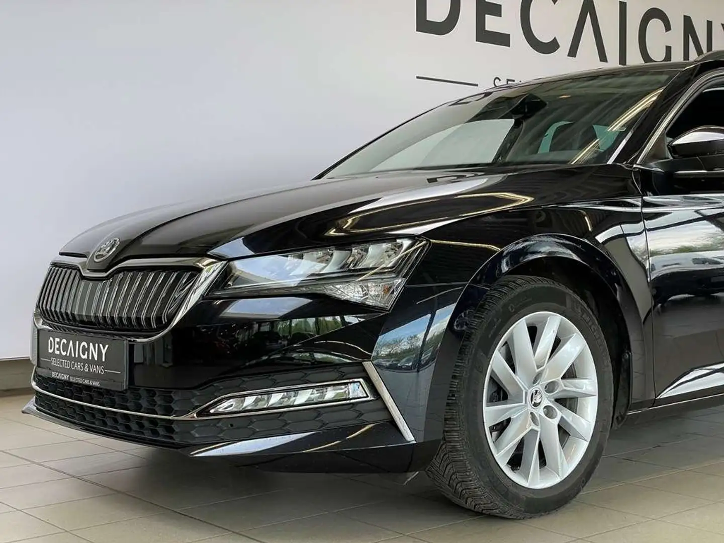 Skoda Superb SW 1.4 TSi PHEV DSG Ambition *App Connect*Camera*T Noir - 2
