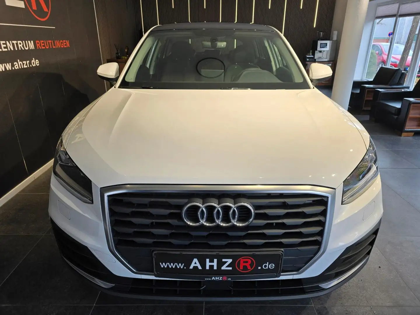 Audi Q2 *LED*PANO*SHZ*SERVICE&TUV NEU Weiß - 2