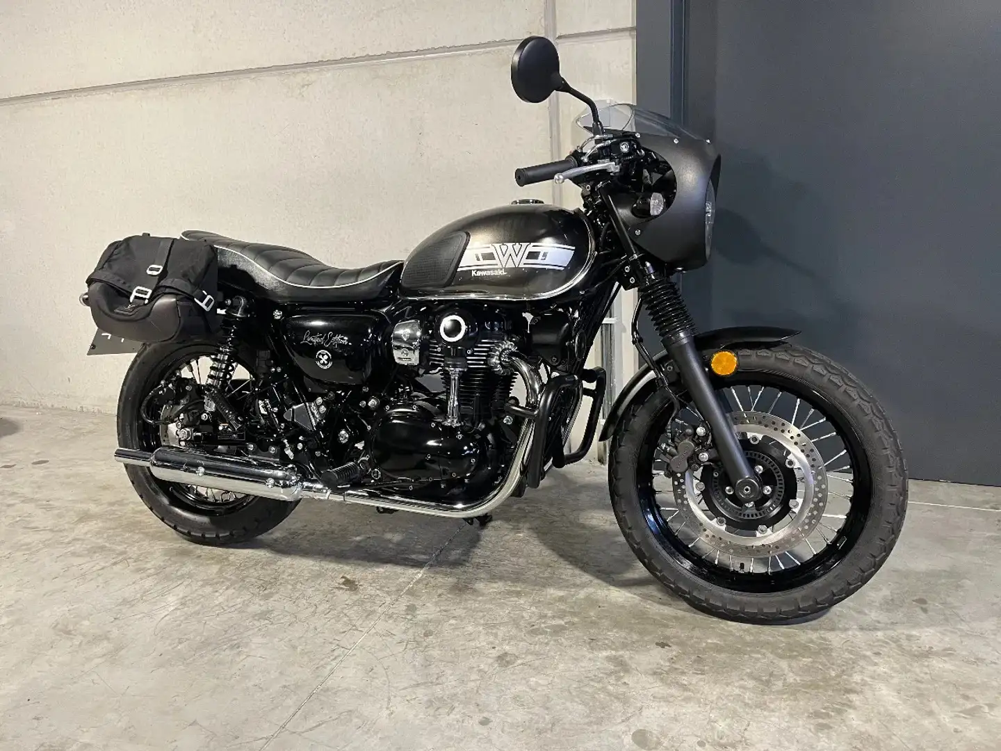 Kawasaki W 800 Cafe super mooie retro met extra's - 1