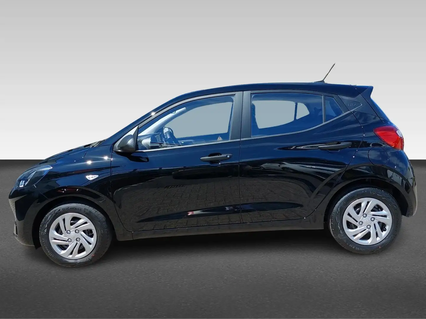 Hyundai i10 1.0 Comfort VAN: €21.690 VOOR: €19.190 Zwart - 2