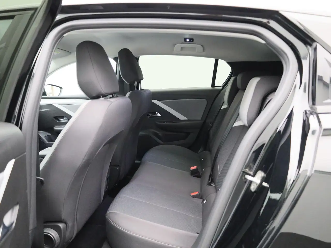 Opel Astra 1.2 Turbo 96kW S/S Edition Auto, миниатюра 10