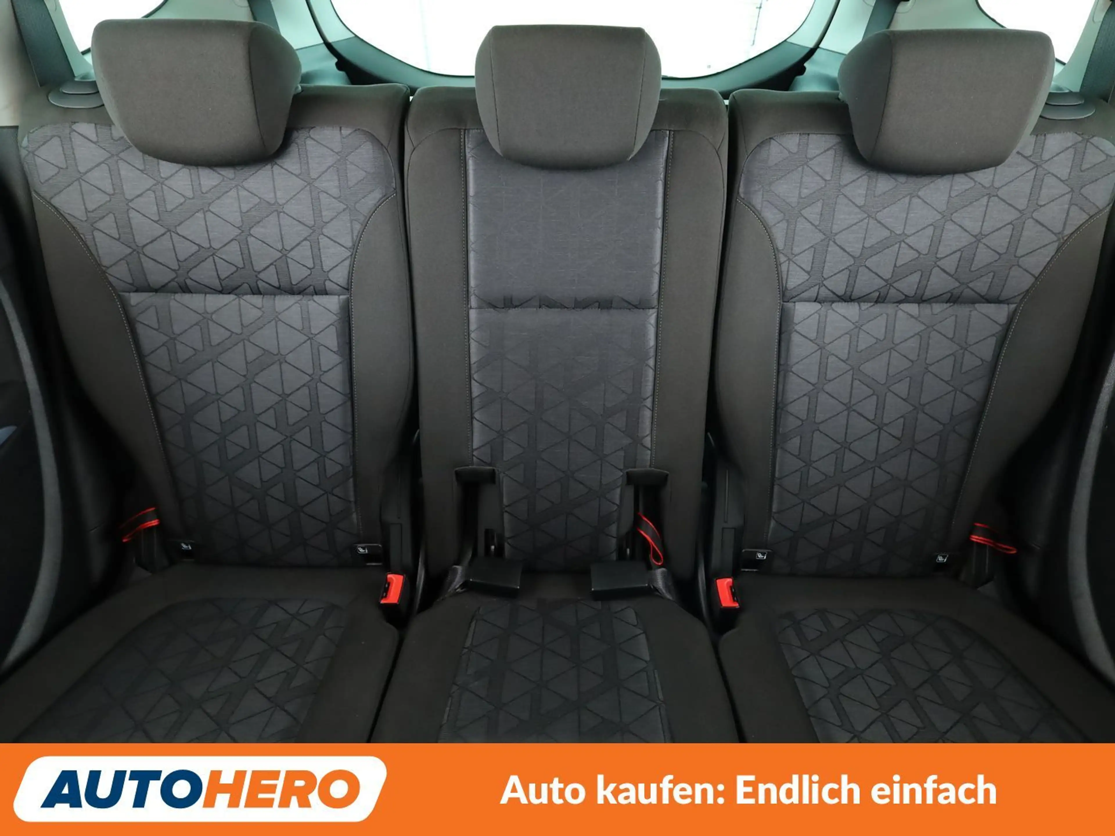 Opel Zafira Tourer 1.6 SIDI Turbo 120 Jahre Start/Stop — photo 15
