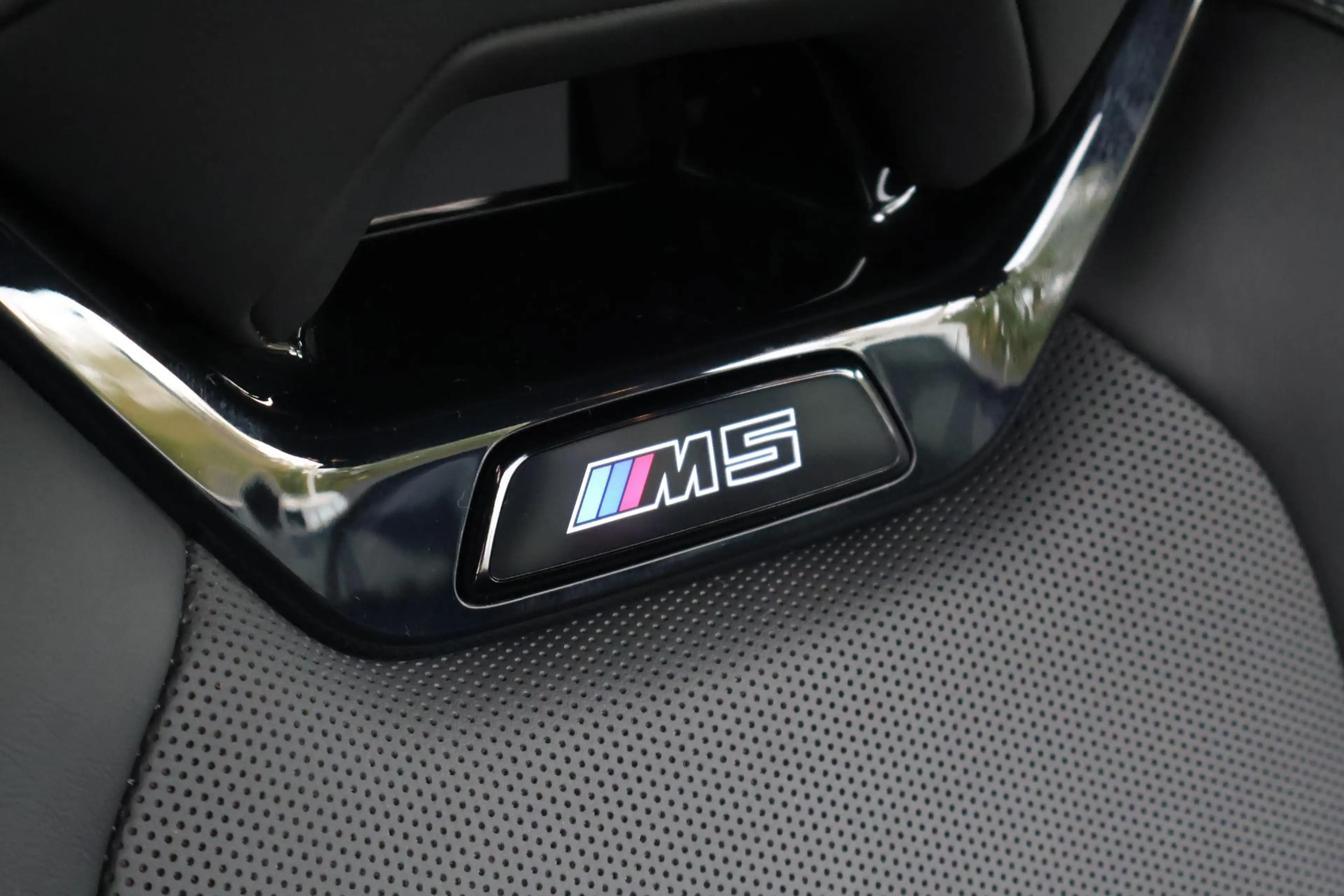 BMW M5 5-serie Touring | Driving Assistant Professional | — photo 12