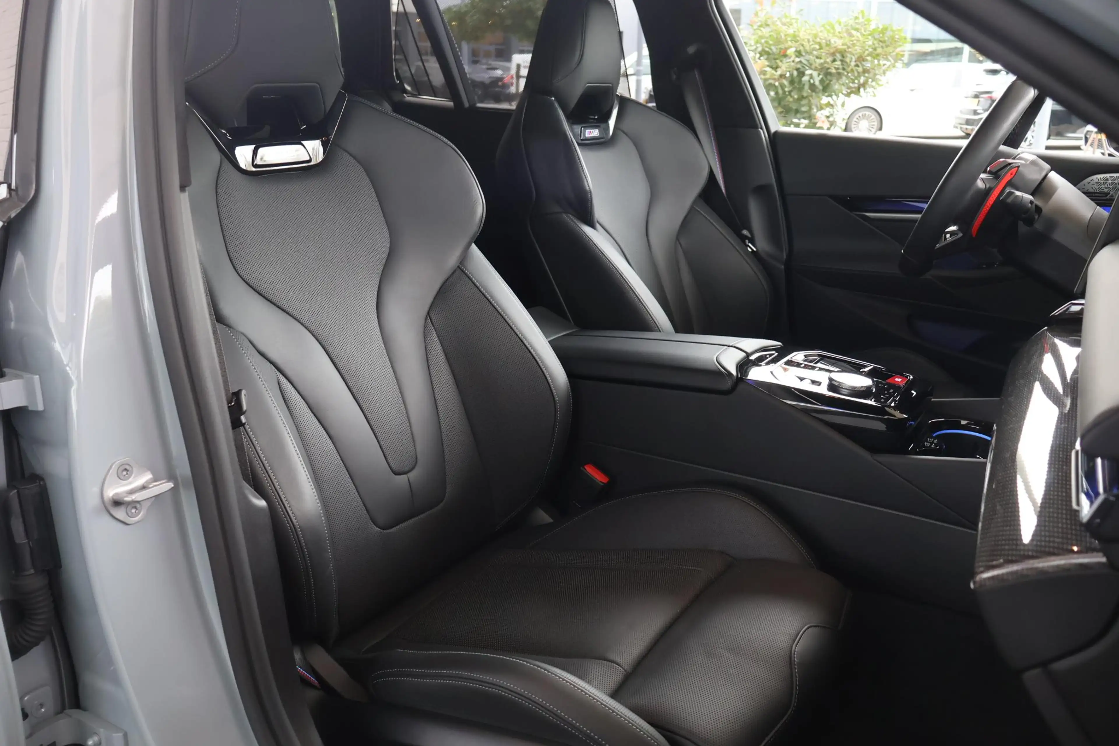 BMW M5 5-serie Touring | Driving Assistant Professional | — photo 11