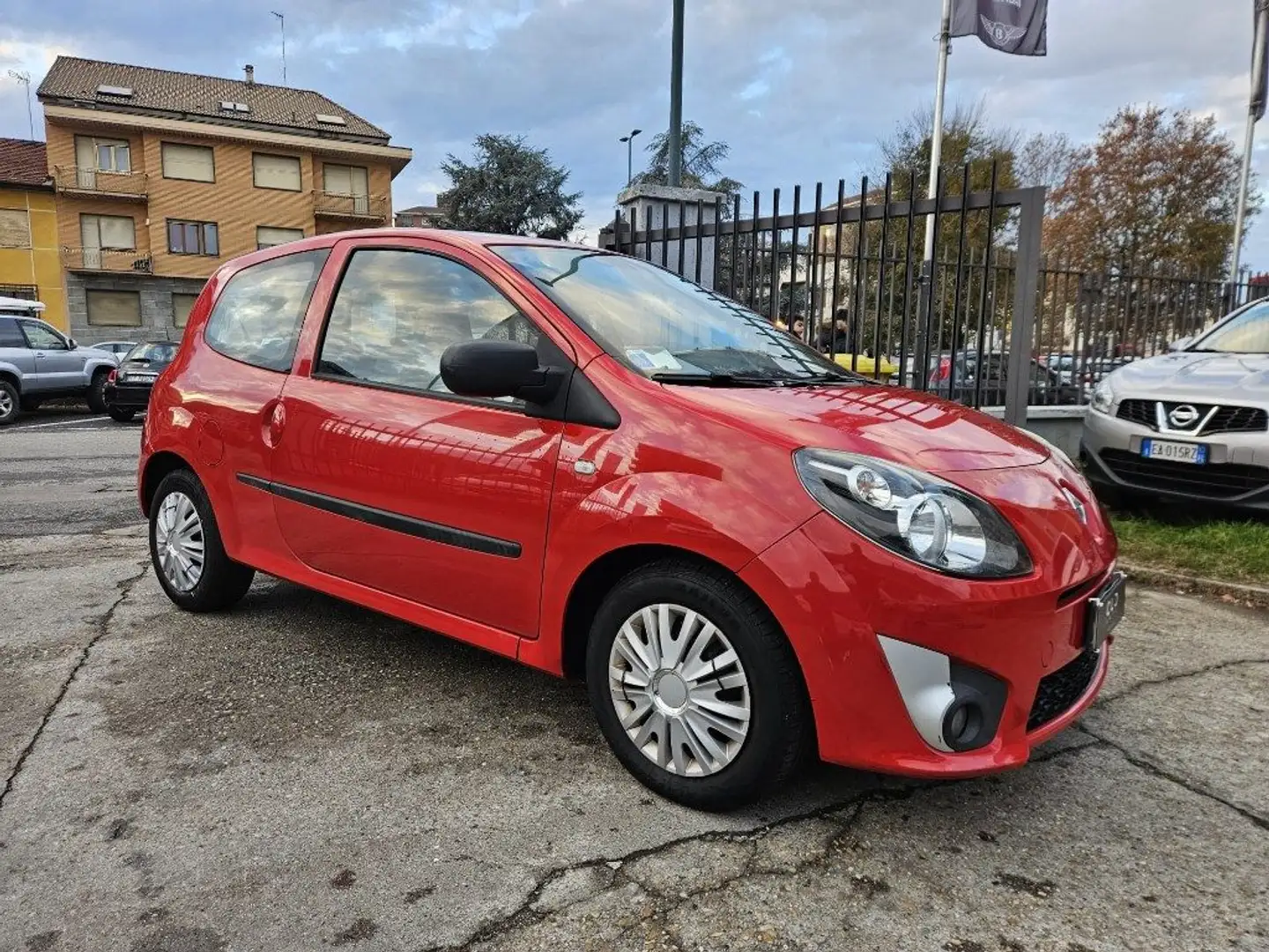 Renault Twingo 1.2 16V LEV Dynamique Rosso - 2