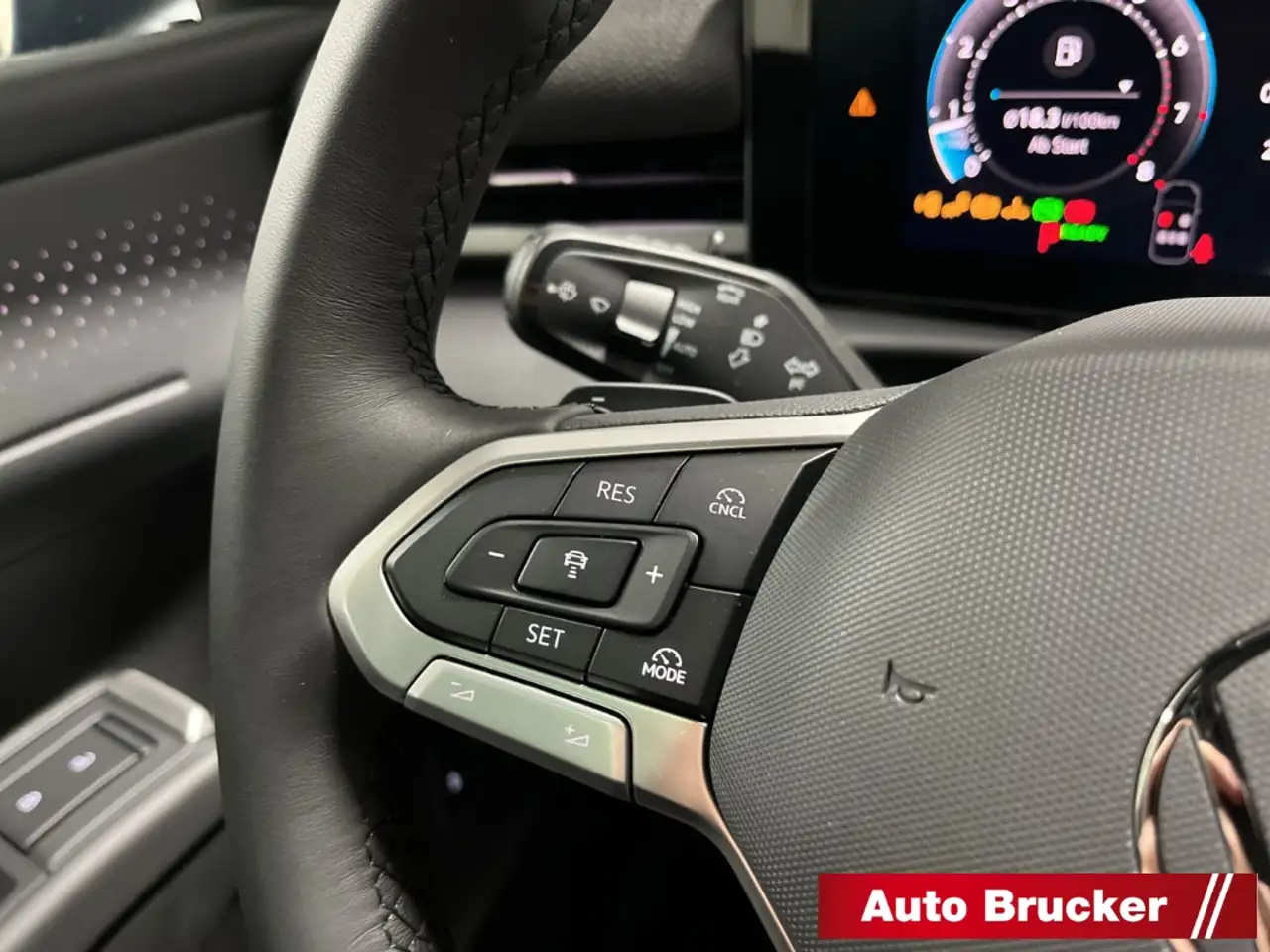 Volkswagen T-Roc 1.5 eTSI 110 kW Style LED+PANODACH+RÜCKFAHRKAMERA+ 16