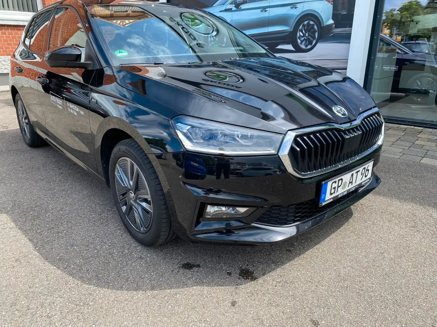 Skoda Fabia DRIVE 1.0 TSI, SH, CLIMA,SMARTL,LED Schwarz - 2