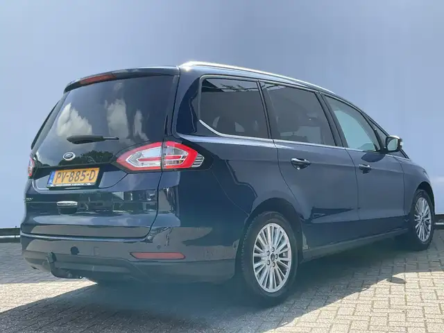 Ford Galaxy view 12