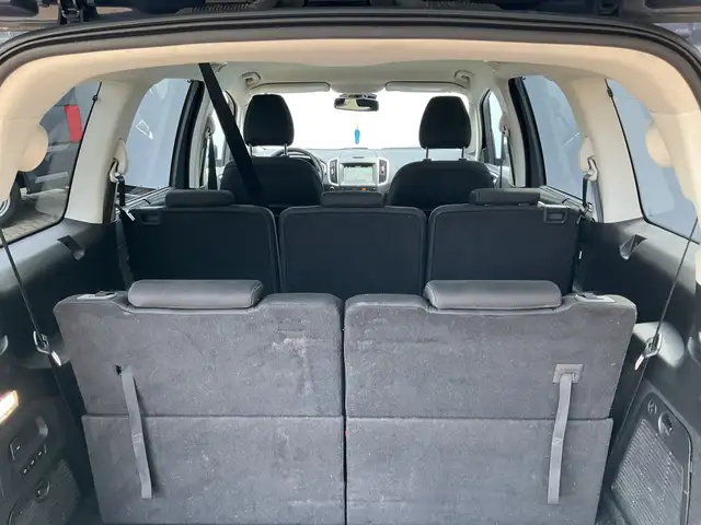 Ford Galaxy view 5