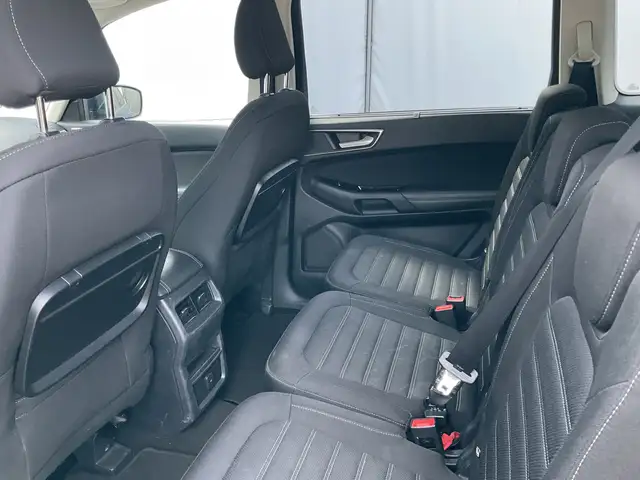 Ford Galaxy view 17