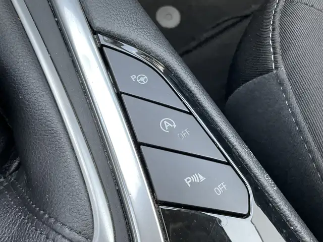 Ford Galaxy view 29