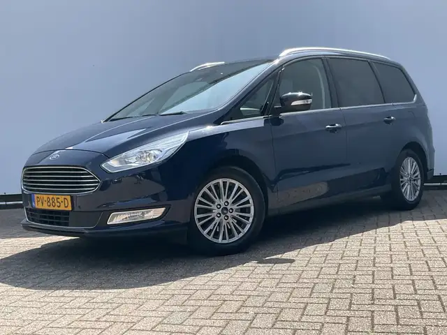 Ford Galaxy view 10