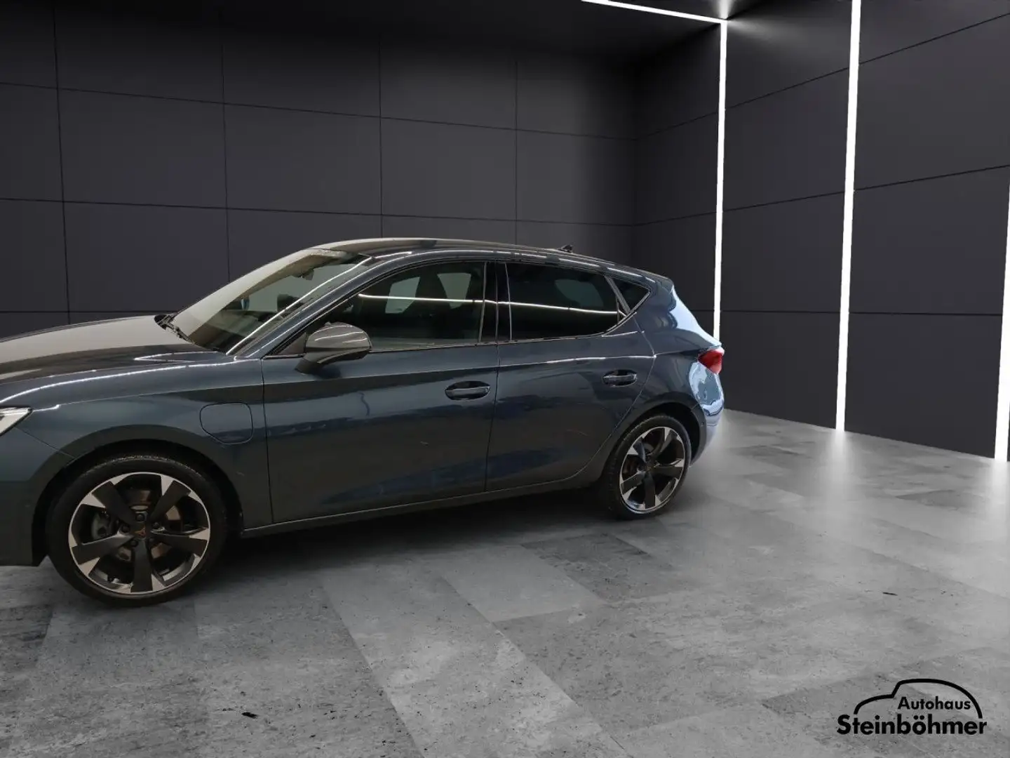 CUPRA Leon 1.4TSI DSG LED NAV SHZ VisionPlus FullLink Grau - 2