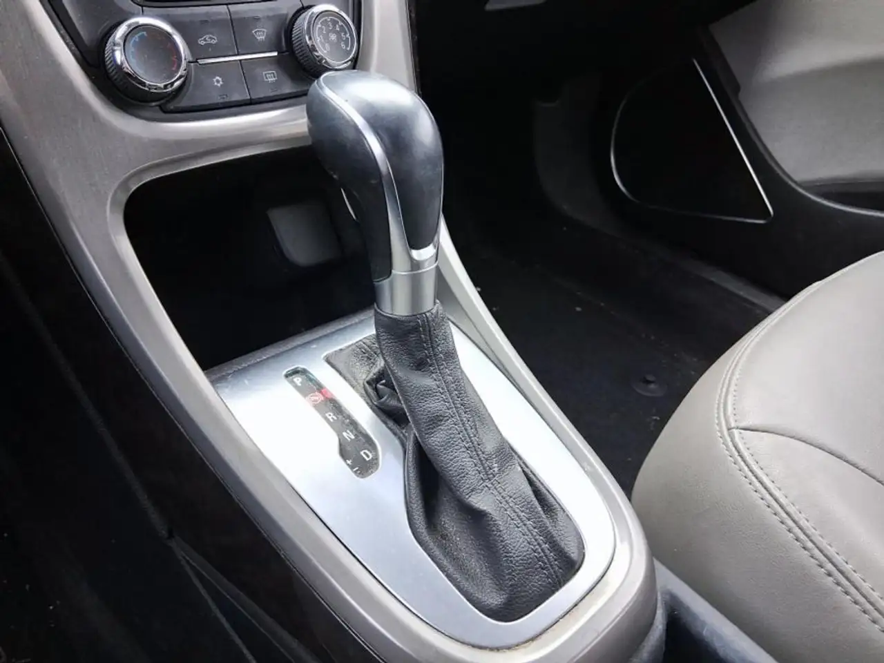 Buick Verano photo Buick Verano
