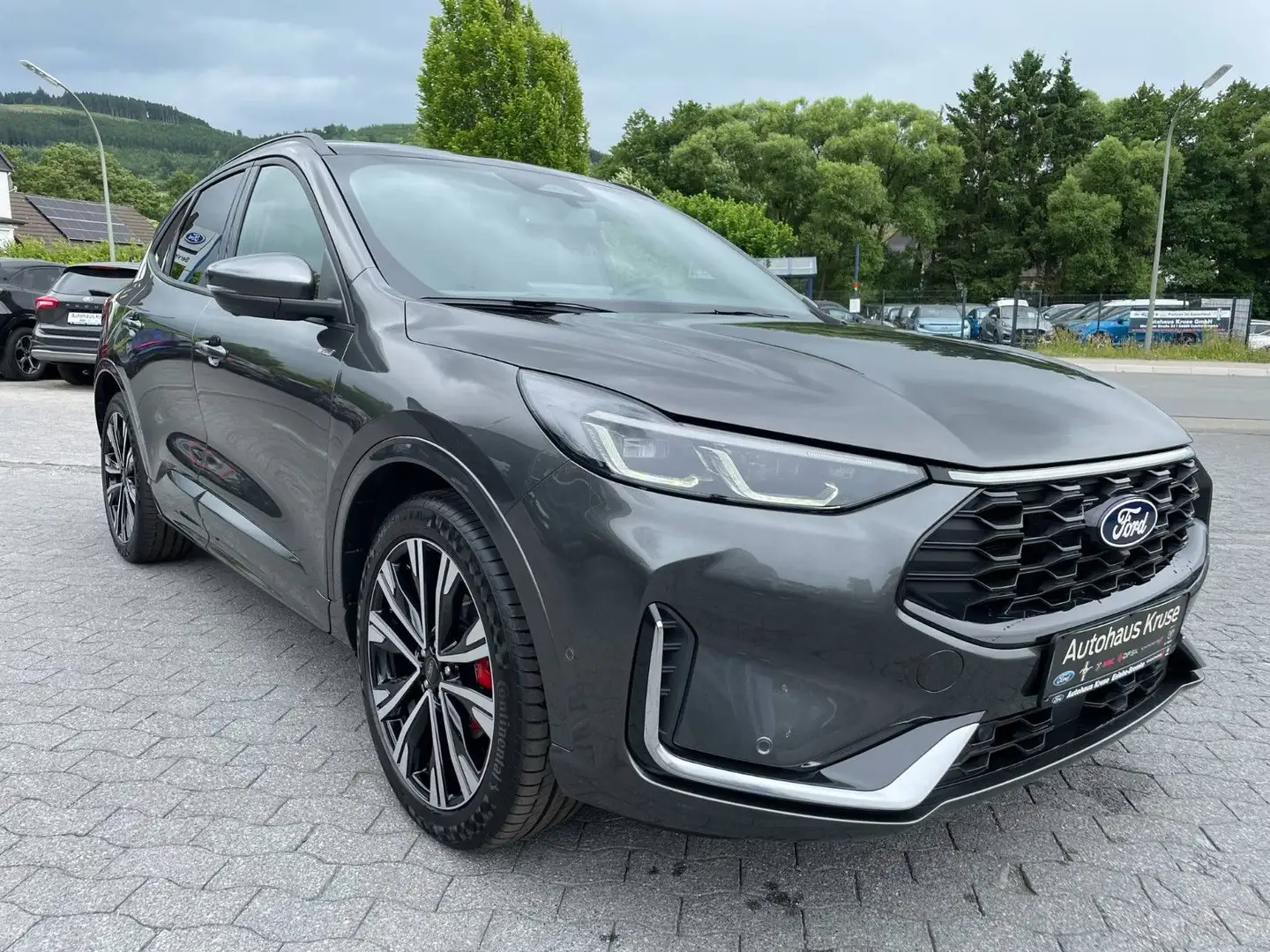 Ford Kuga 2.5 Duratec FHEV ST-Line X CVT+Panorama+AHK Grau - 1