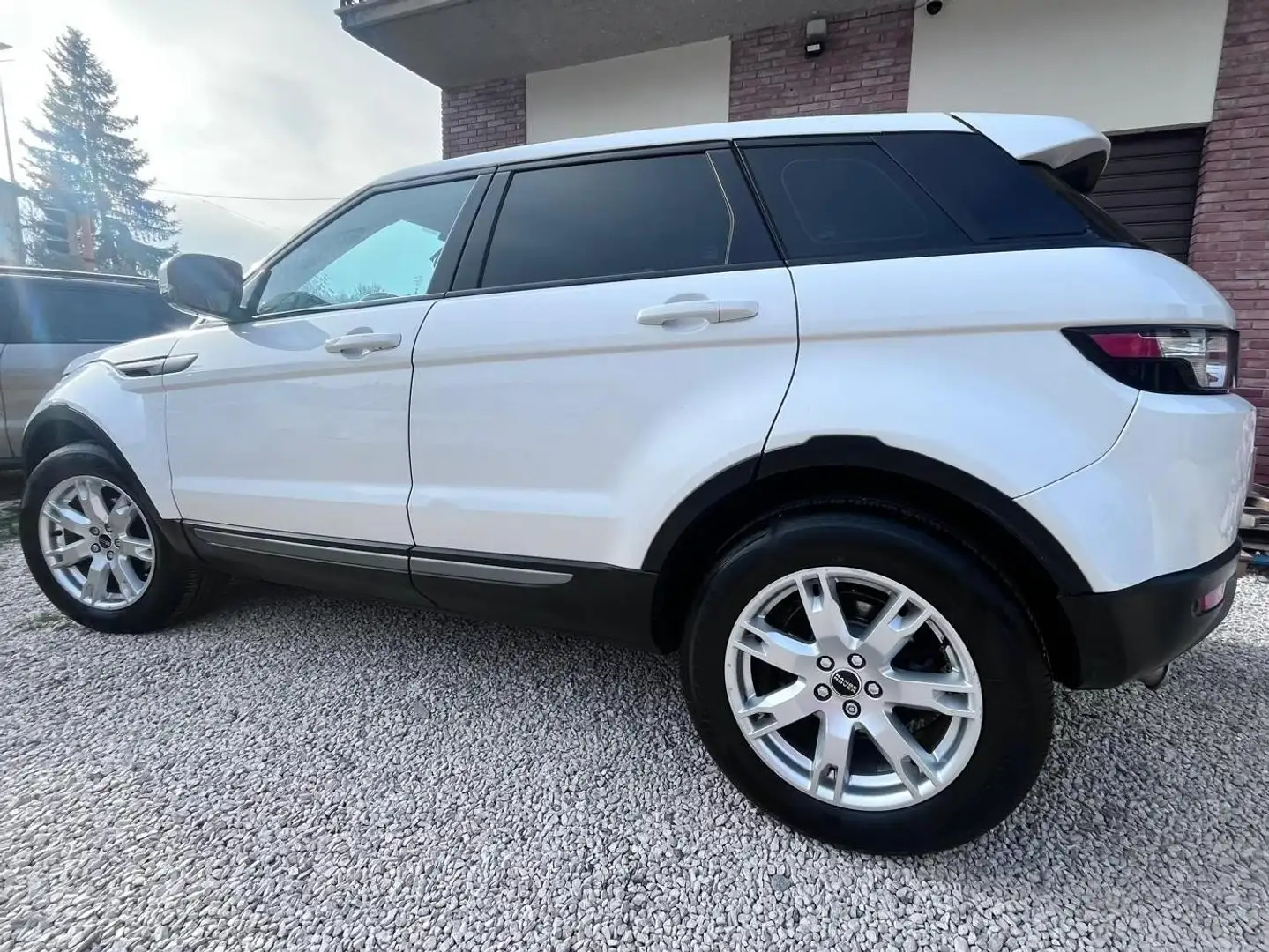 Land Rover Range Rover Evoque Range Rover Evoque 2012 5p 2.2 td4 Prestige 150cv Bianco - 1