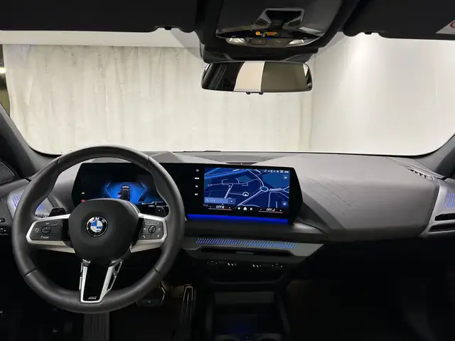 BMW 1 Series view 5