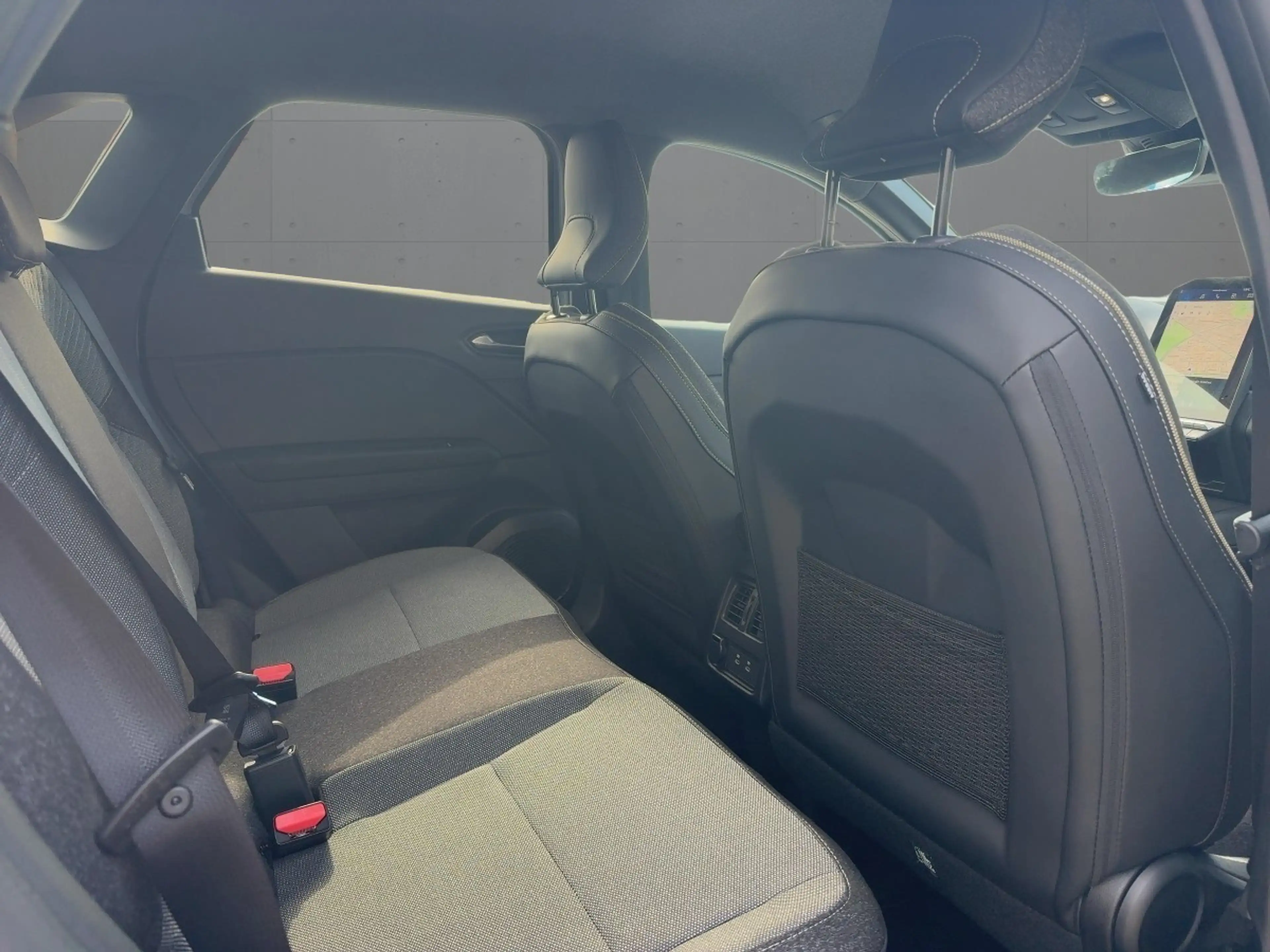 Renault Symbioz E-TECH Full Hybrid 160 Techno GJR/WINTER — photo 12