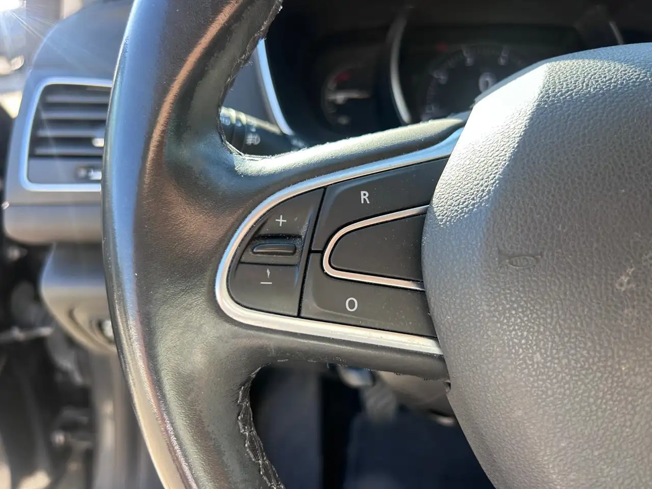 Renault Megane Berline — photo 15
