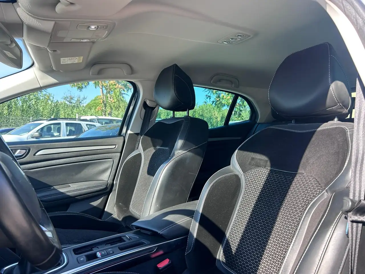 Renault Megane Berline — photo 12