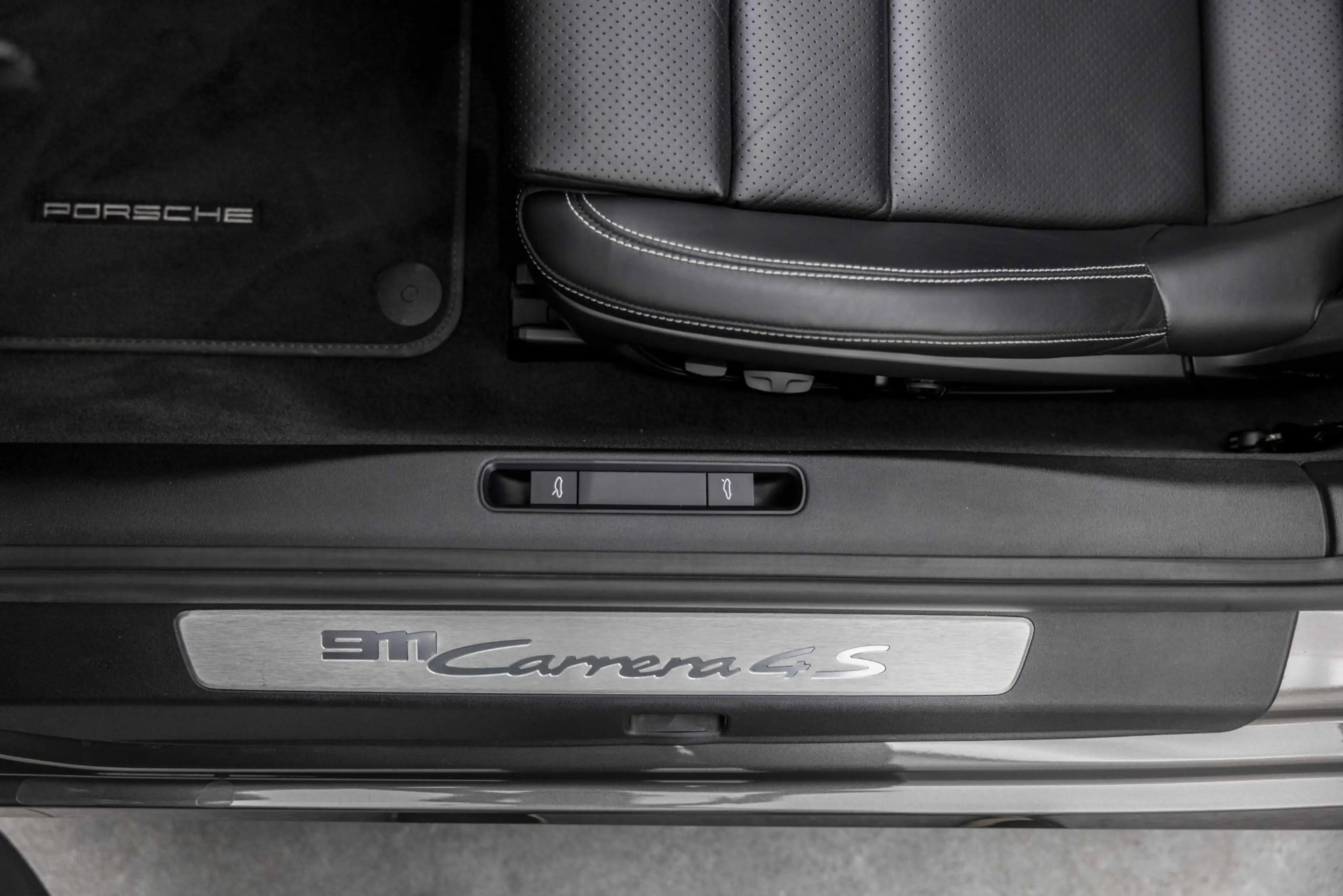 Porsche 992 992 - 3.0 CARRERA 4S CABRIO | SPORTDESIGN — photo 36