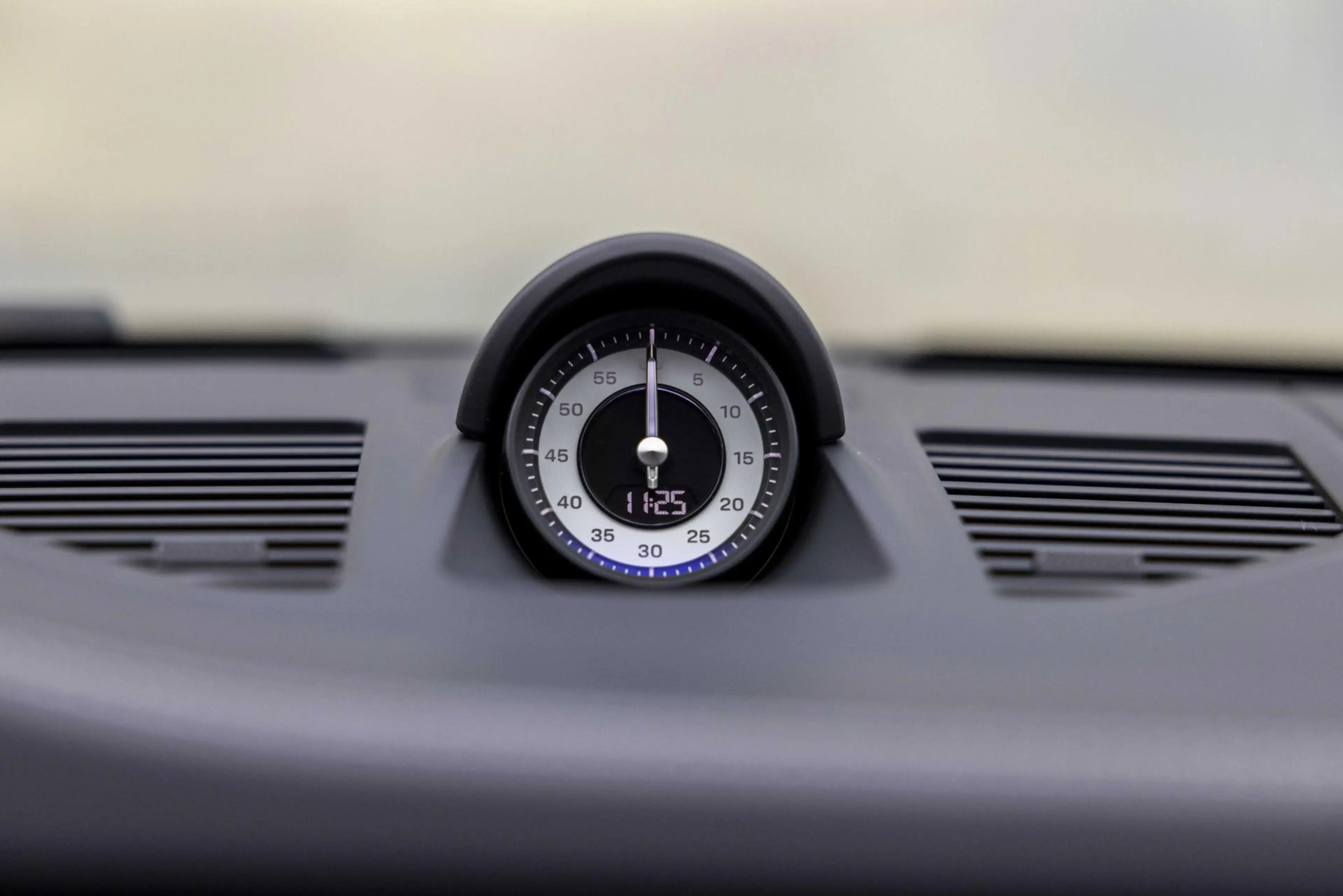 Porsche 992 992 - 3.0 CARRERA 4S CABRIO | SPORTDESIGN — photo 45