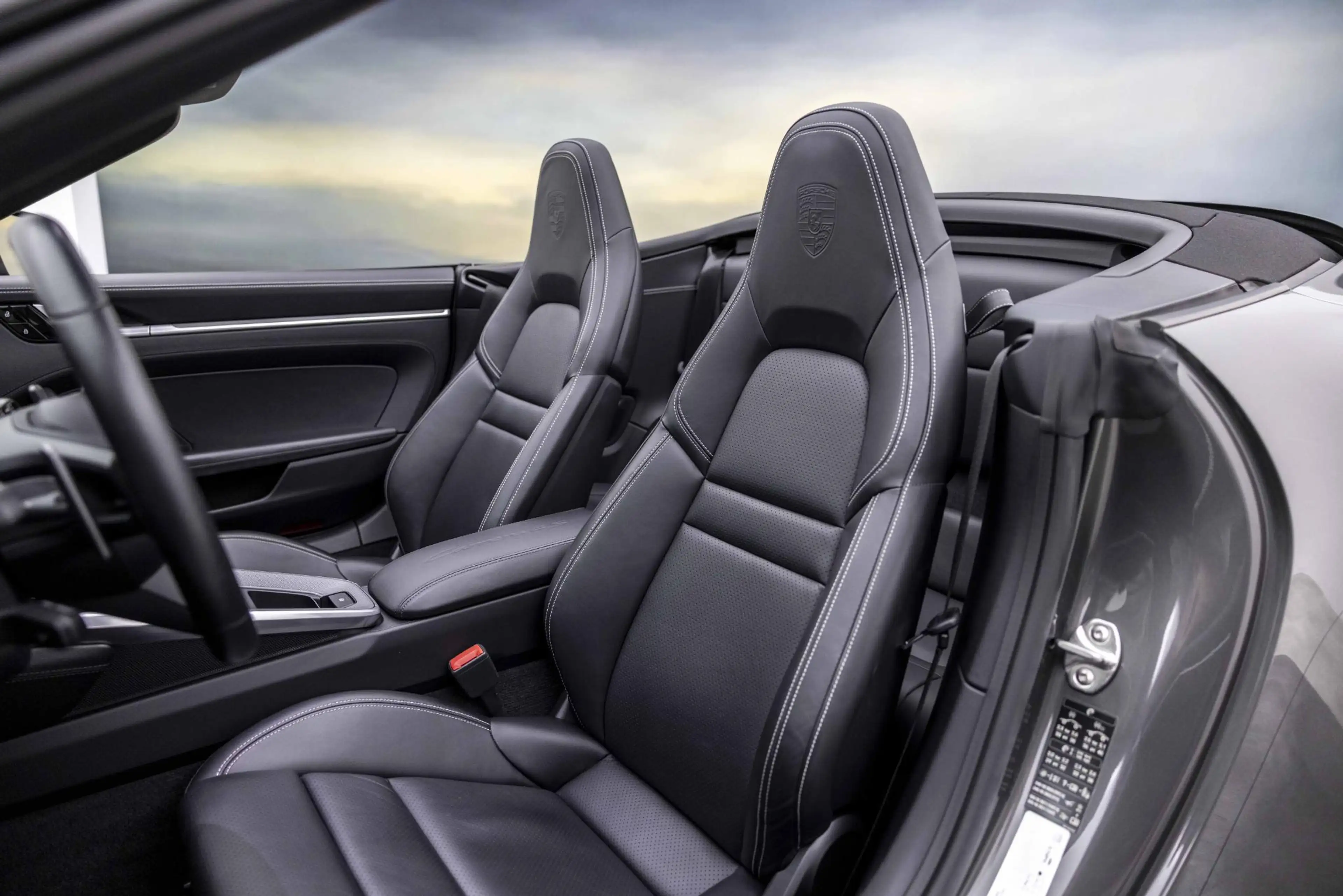 Porsche 992 992 - 3.0 CARRERA 4S CABRIO | SPORTDESIGN — photo 27