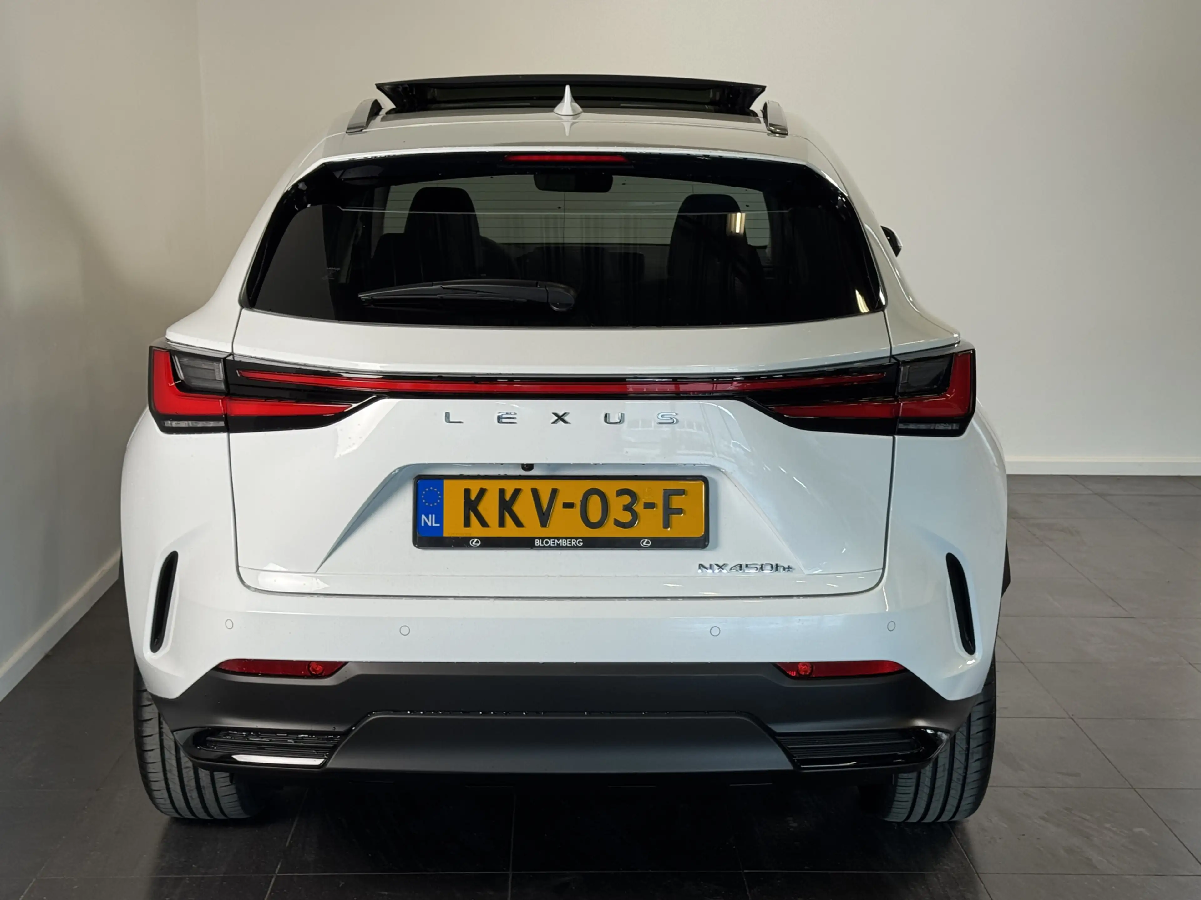 Lexus NX 450h+ AWD 35th Edition | Panoramisch schuif - / kantelda — photo 12