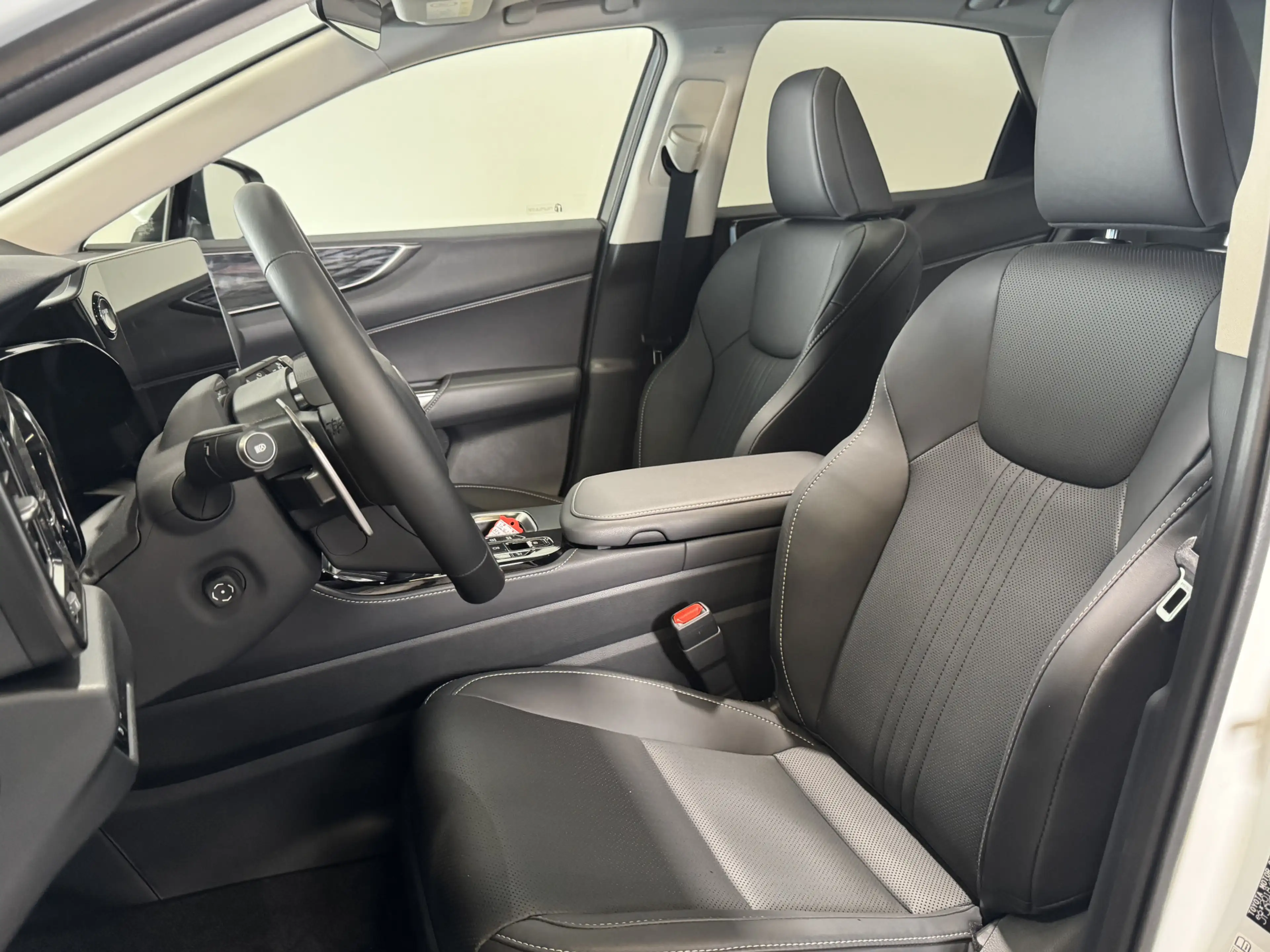 Lexus NX 450h+ AWD 35th Edition | Panoramisch schuif - / kantelda — photo 9