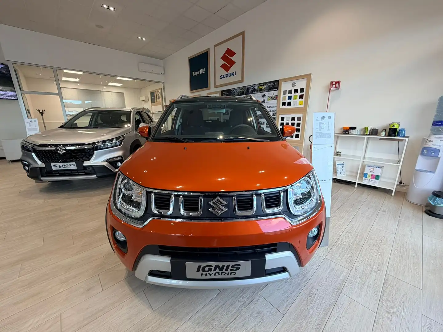 Suzuki Ignis Ignis 1.2h Top 2wd Oranje - 2