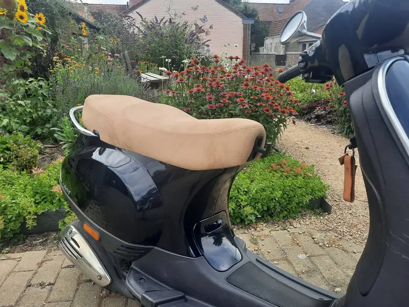 Vespa LX 50 - foto 7