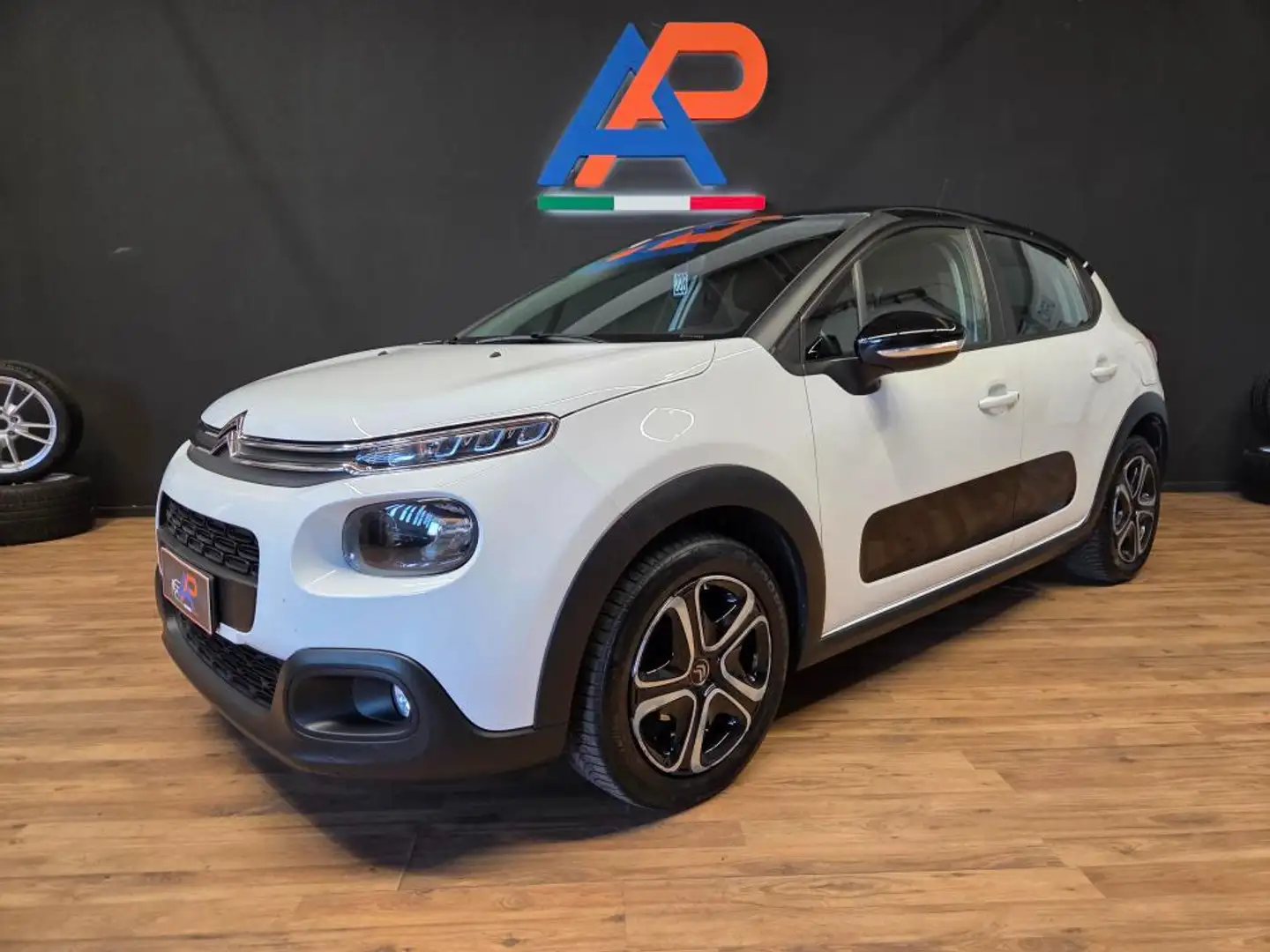 Citroen C3 1.2 puretech Feel Gpl 82cv neopatentati Bianco - 1