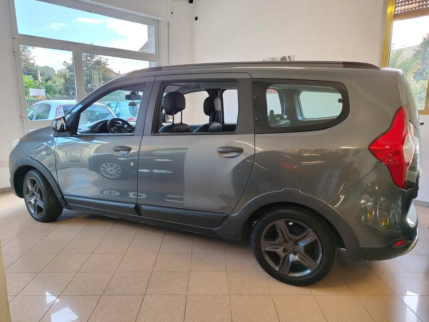 Dacia Lodgy Lodgy 2017 1.5 dci Laureate s Grigio - 2