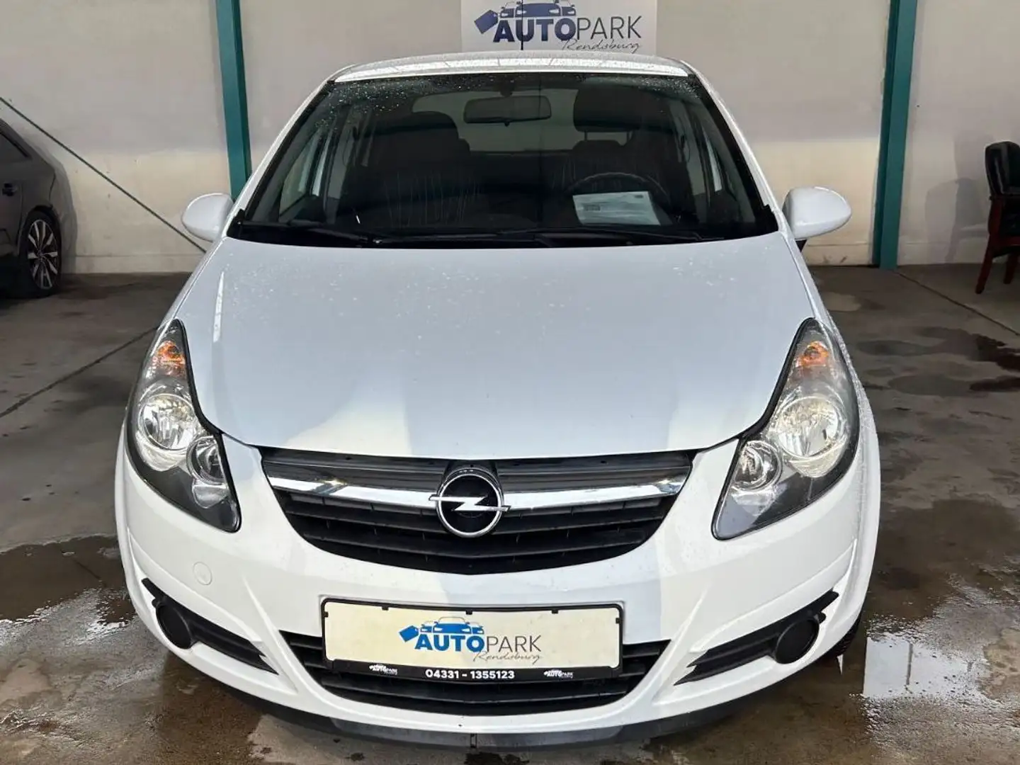 Opel Corsa D 1.2 Edition "111 Jahre" Weiß - 2