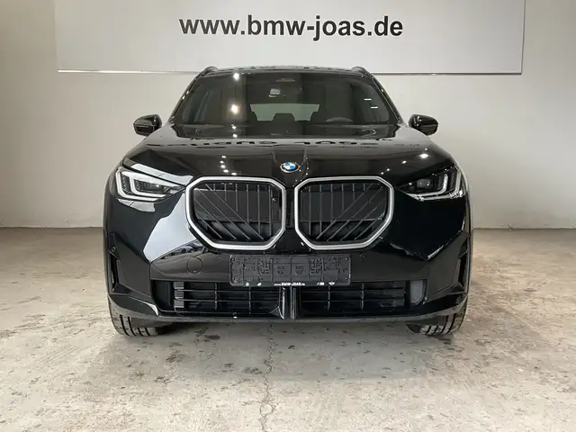 BMW X3 view 2