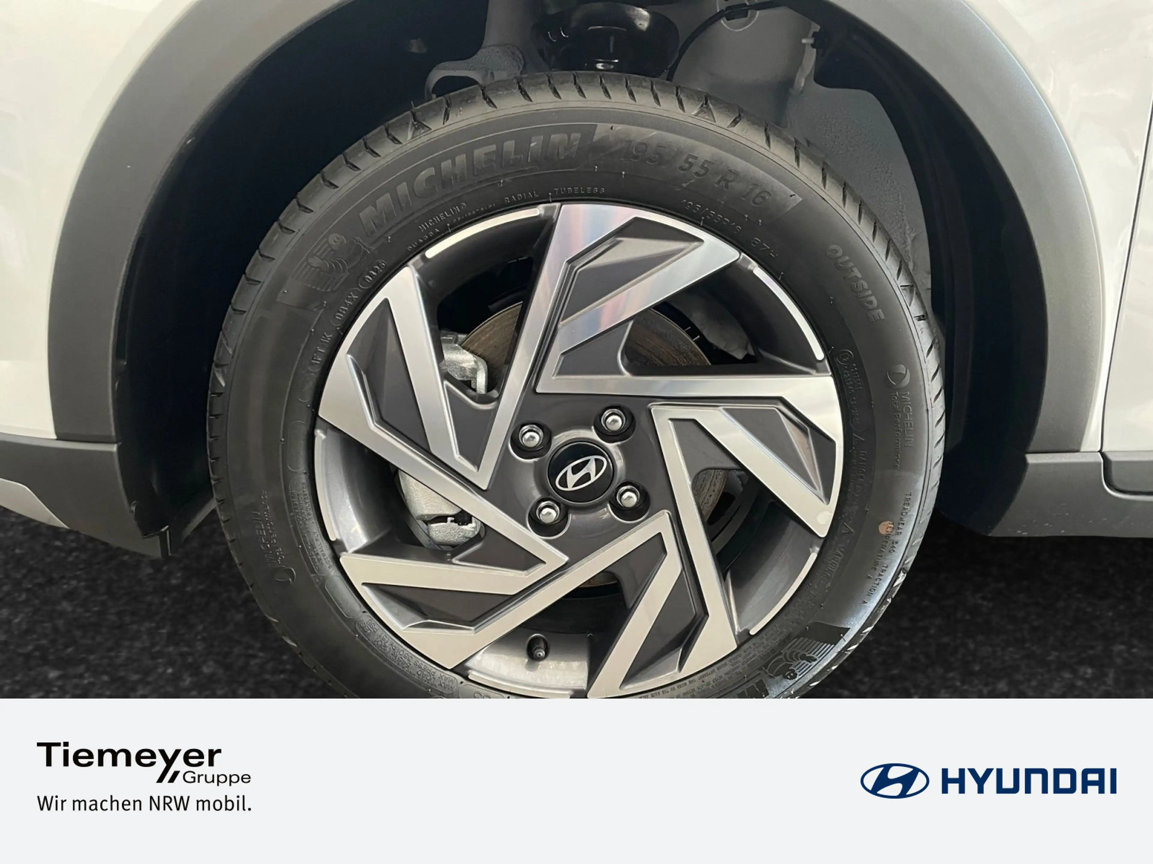 Hyundai BAYON FL (MY26+ICC) 1.0 T-GDI (90 PS) 7-DCT 2WD — photo 9