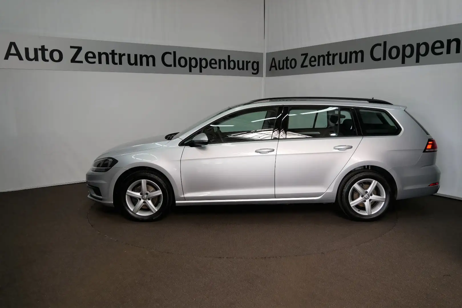 Volkswagen Golf Variant TDI Navi+Climatr.+Tempomat+PDC+Alu Silber - 2