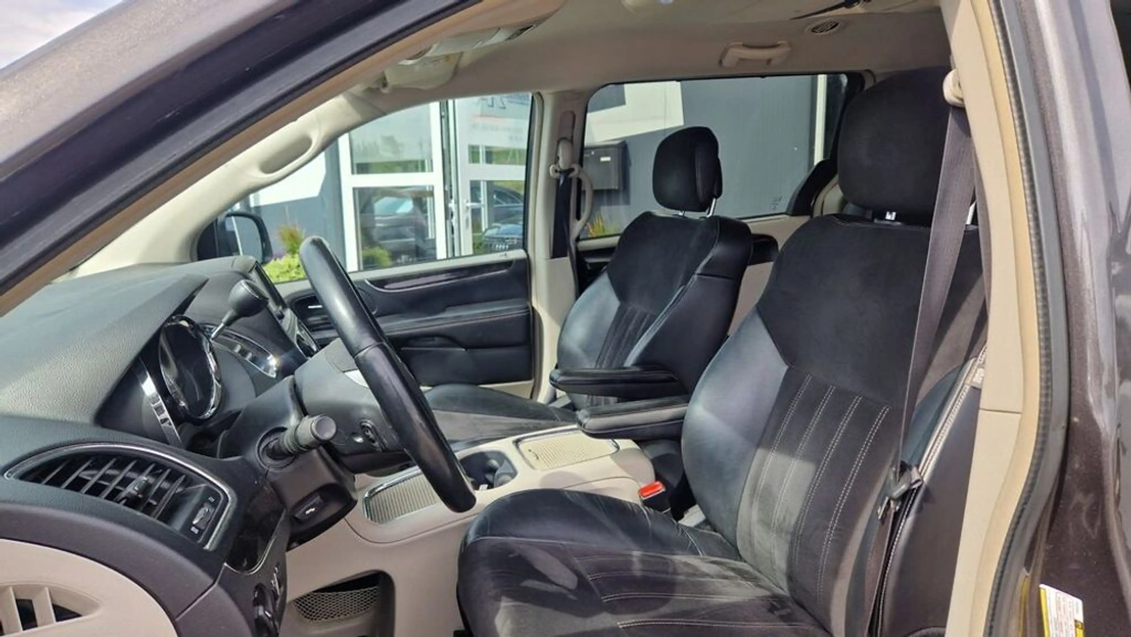 Lancia Voyager Platinum ''1.Besitz'' — photo 9