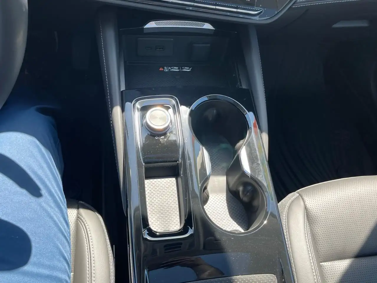 Buick Envision снимка Buick Envision