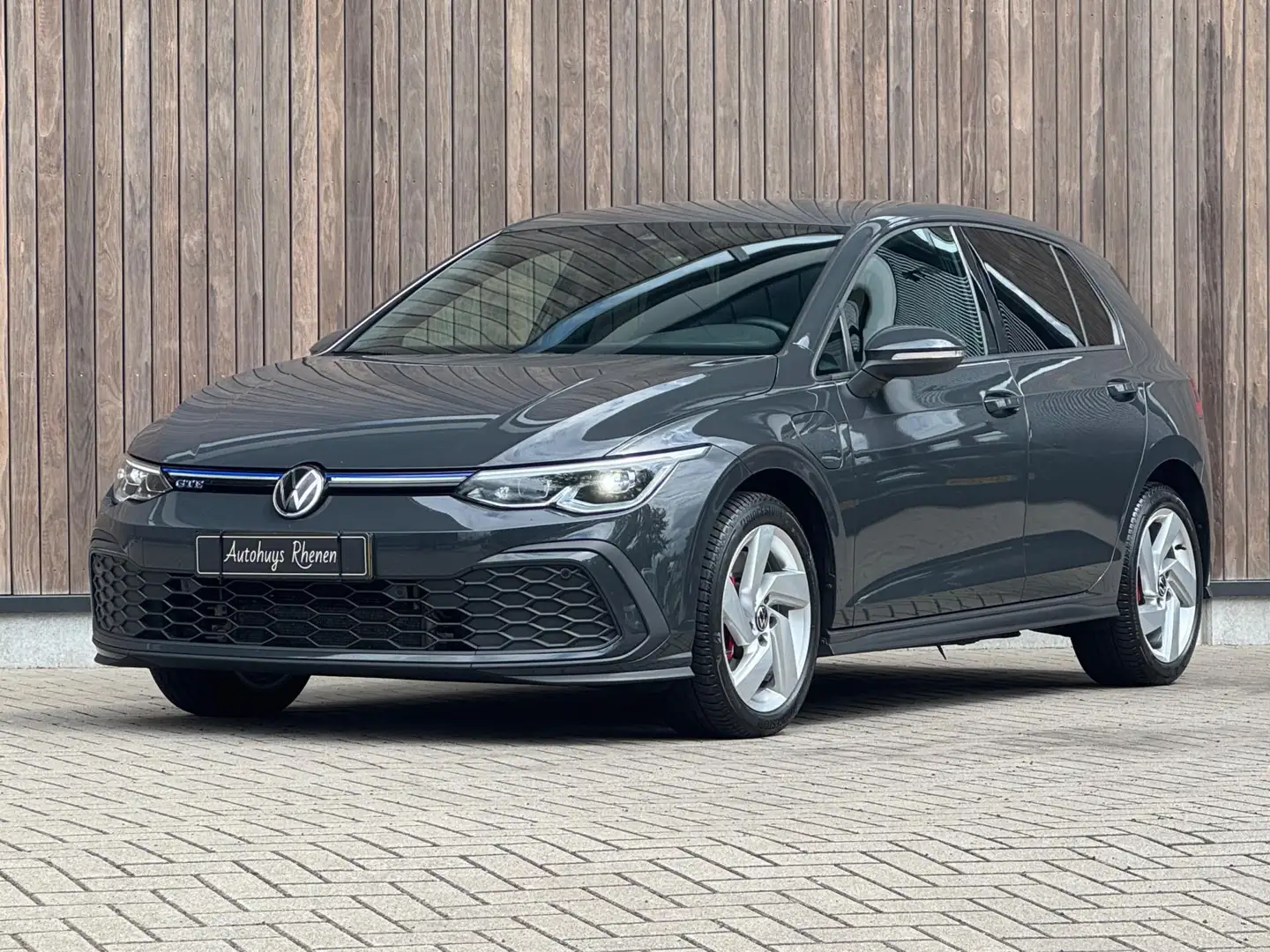 Volkswagen Golf GTE 1.4 eHybrid / ACC / Apple Carplay / Kuip Grijs - 2