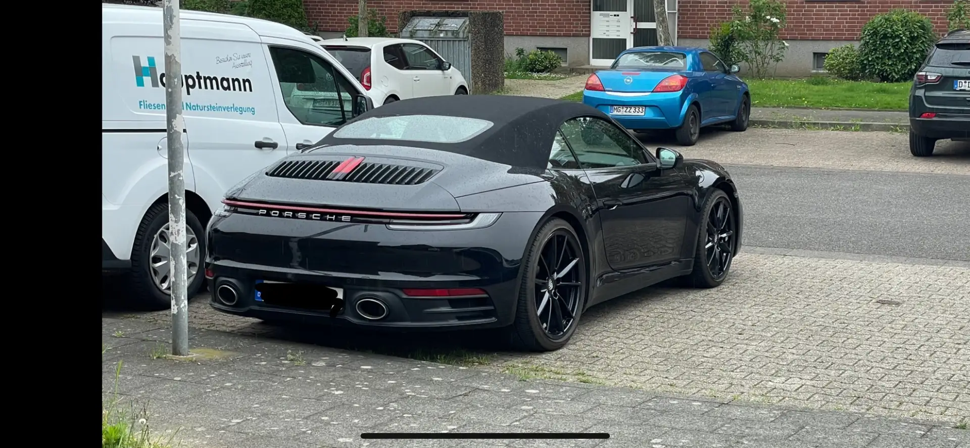 Porsche 992 911 Carrera Cabriolet. Porsche Approved Garantie Black - 2